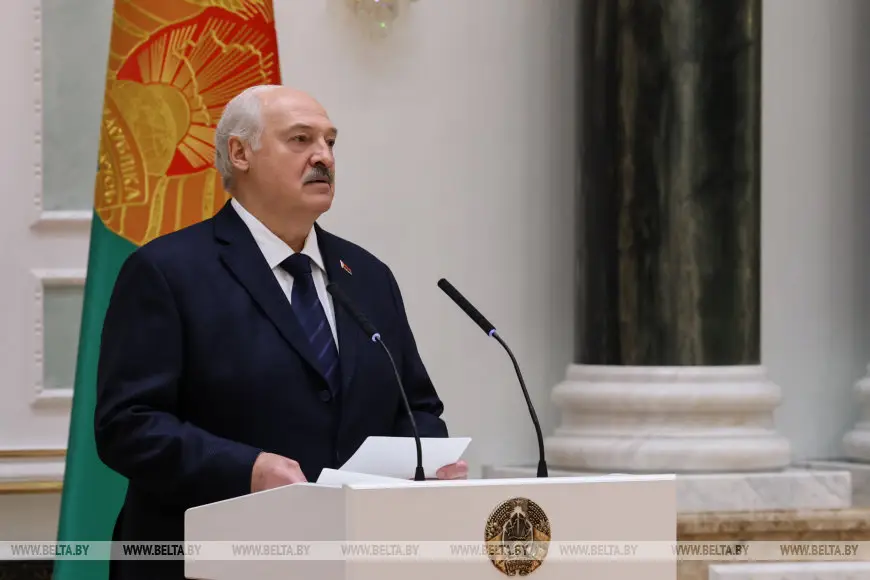«Мы сегодня единая нация»:  Александр Лукашенко вручил госнаграды в преддверии Дня народного единства