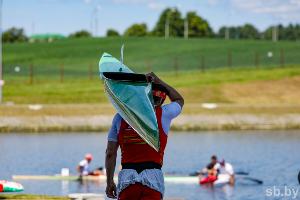 Белорусские каноисты Верещако и Савельев стали чемпионами мира среди молодежи