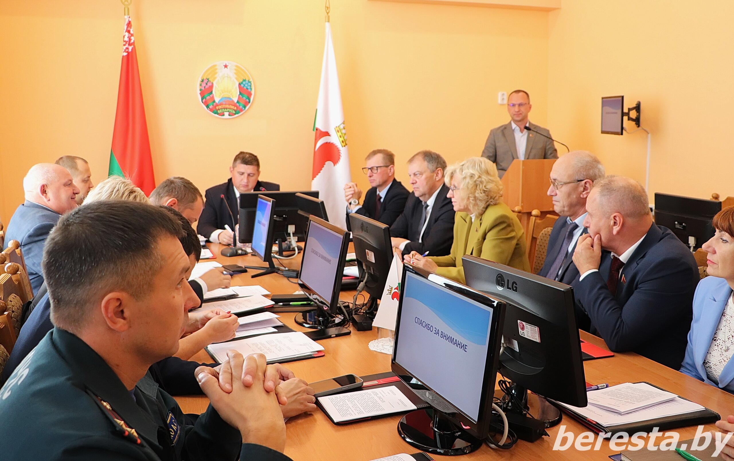 Берестовицкий район готовится к зиме и оценивает демографическую безопасность: итоги заседания райисполкома