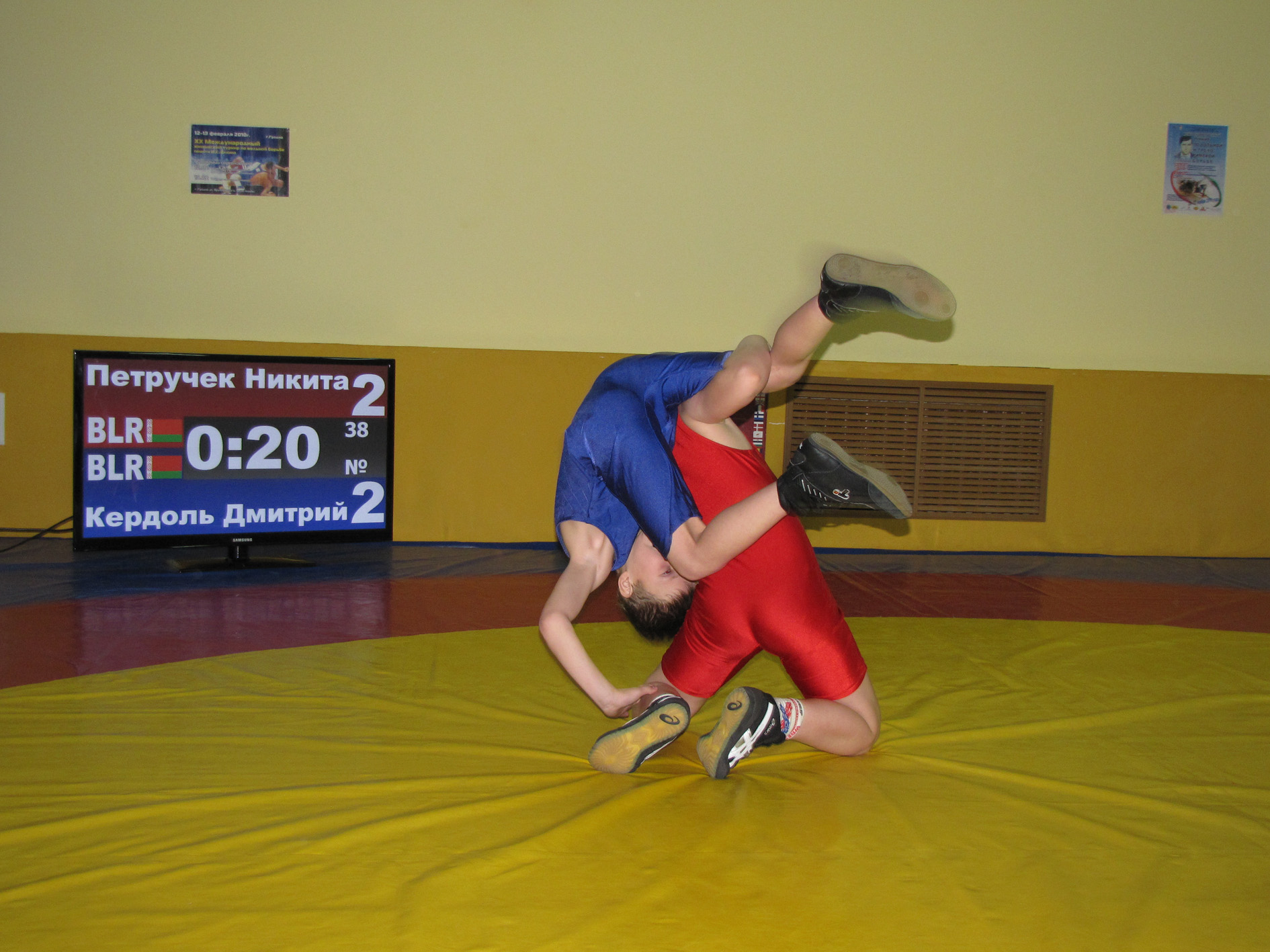 В борцовском зале г.п.Берестовица –   электронное табло