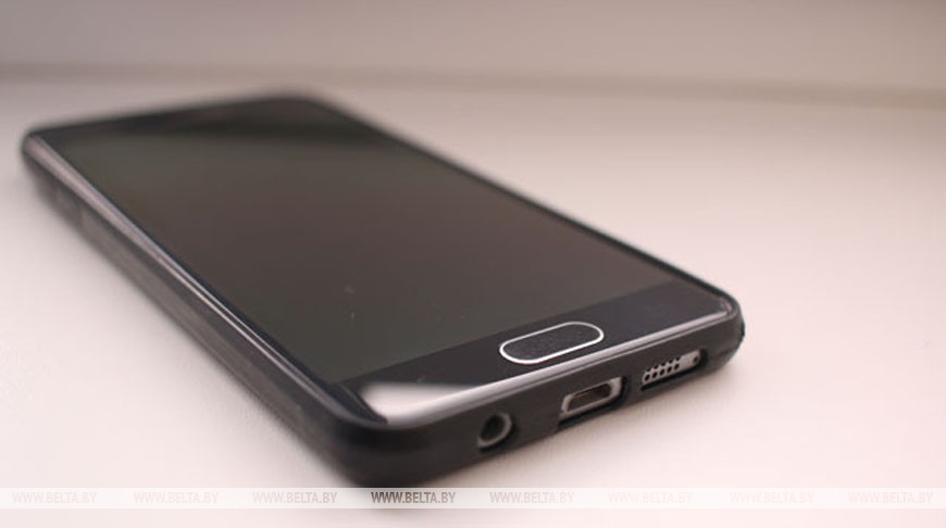 Попытка бесплатно скачать игру обернулась для столичной школьницы блокировкой смартфона