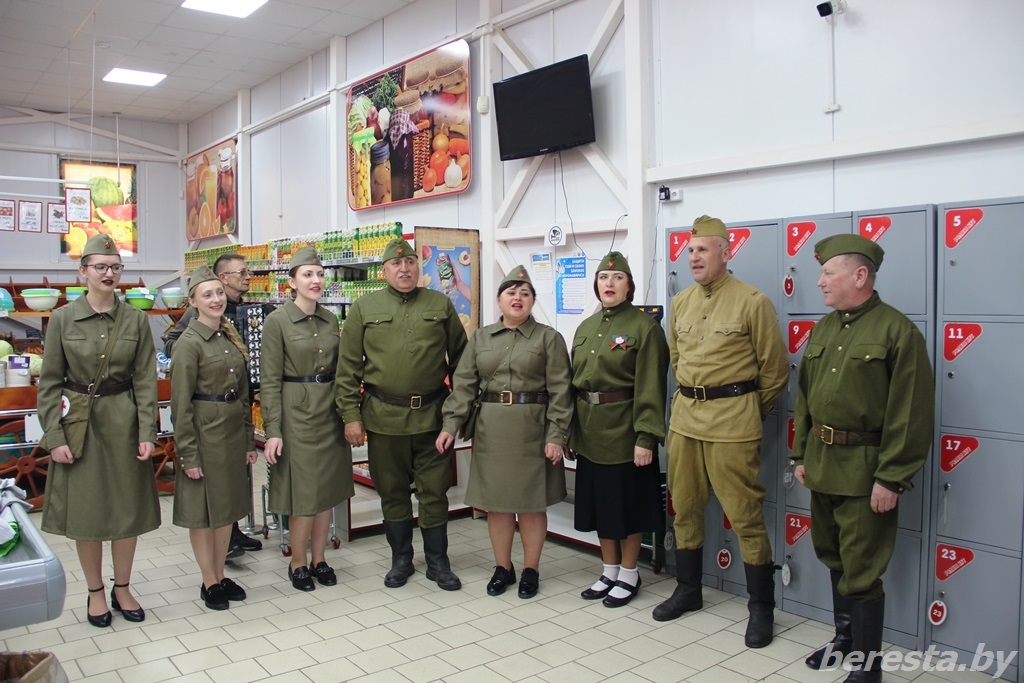 В Берестовице прошел патриотический челлендж «Память поколений нас объединяет» (+видео)