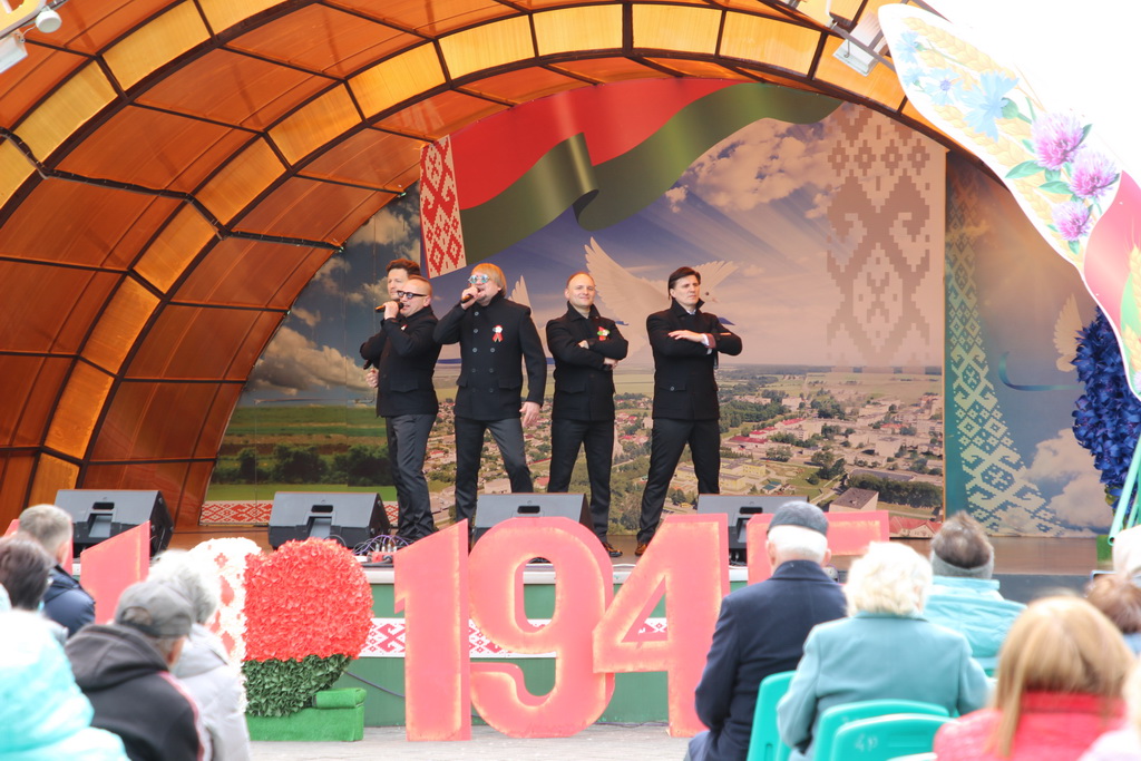 На Берестовитчине прошел праздничный концерт «Звени, победная весна!» арт-группы «Беларусы»