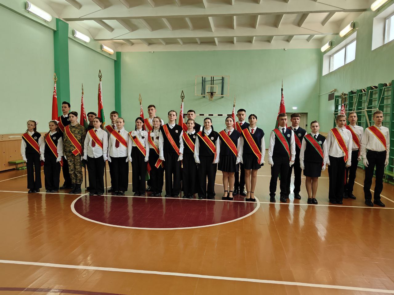 Прошел районный смотр-конкурс знаменных групп "В наших знаменах - частицы победных знамен"