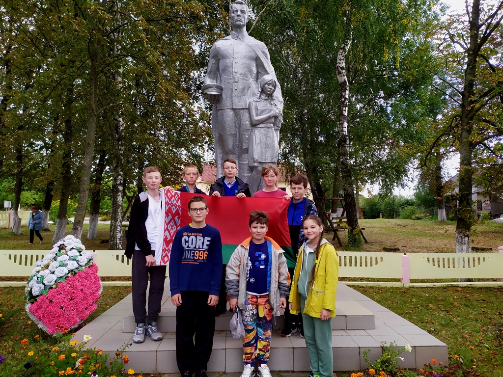 В Макаровской средней школе прошли мероприятия ко Дню народного единства