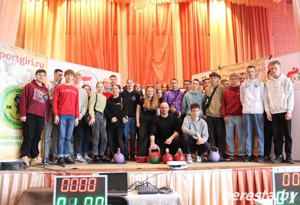 В Берестовицком колледже прошла встреча мастера спорта международного класса Евгения Назаревича с учащимися