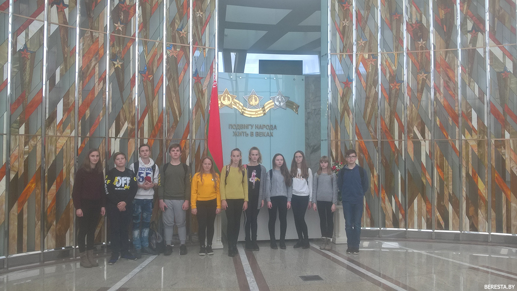 Вучні школы аг. Пагранічны на канікулах наведалі горад-герой Мінск