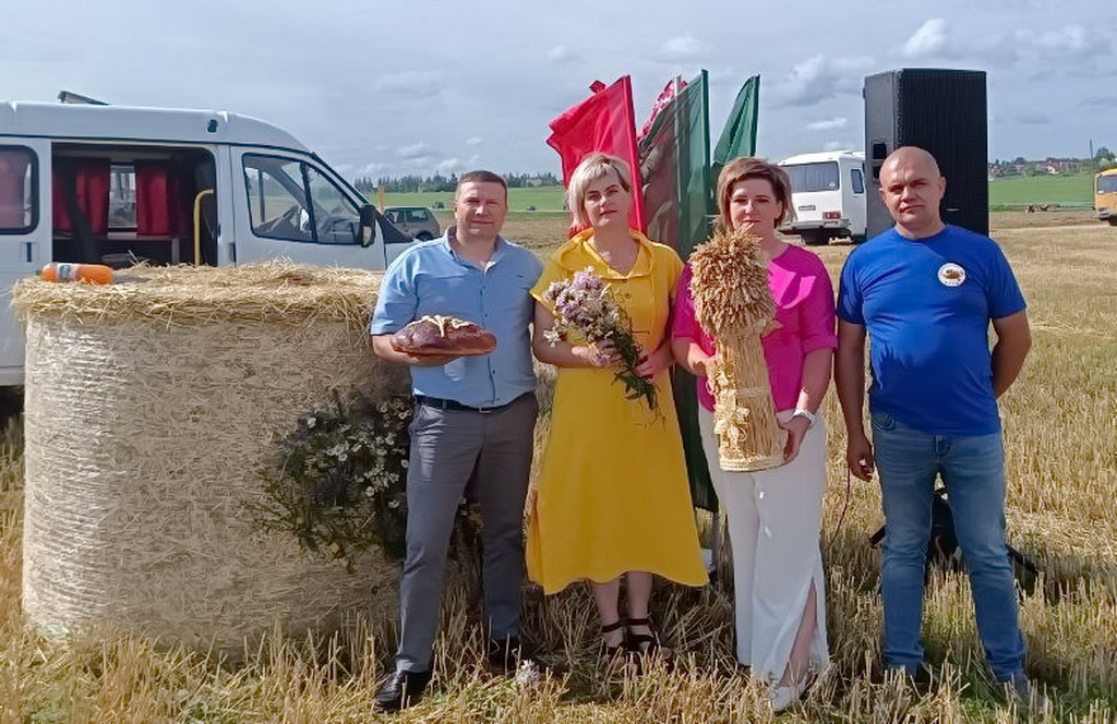 Праздник урожая и традиций. В КСУП «Пограничный-Агро» провели зажинки