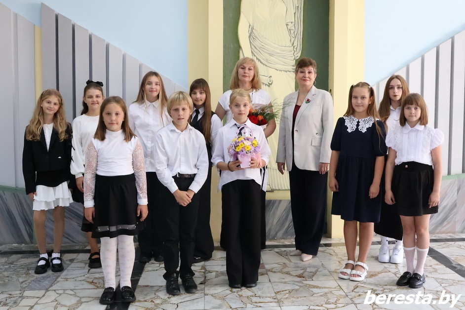 В Берестовицкой детской школе искусств состоялась торжественная линейка
