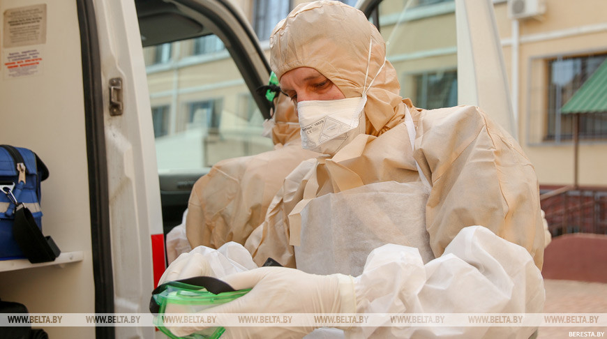Белорусские медики в условиях COVID-19 подтвердили свое высокое звание - Владимир Караник