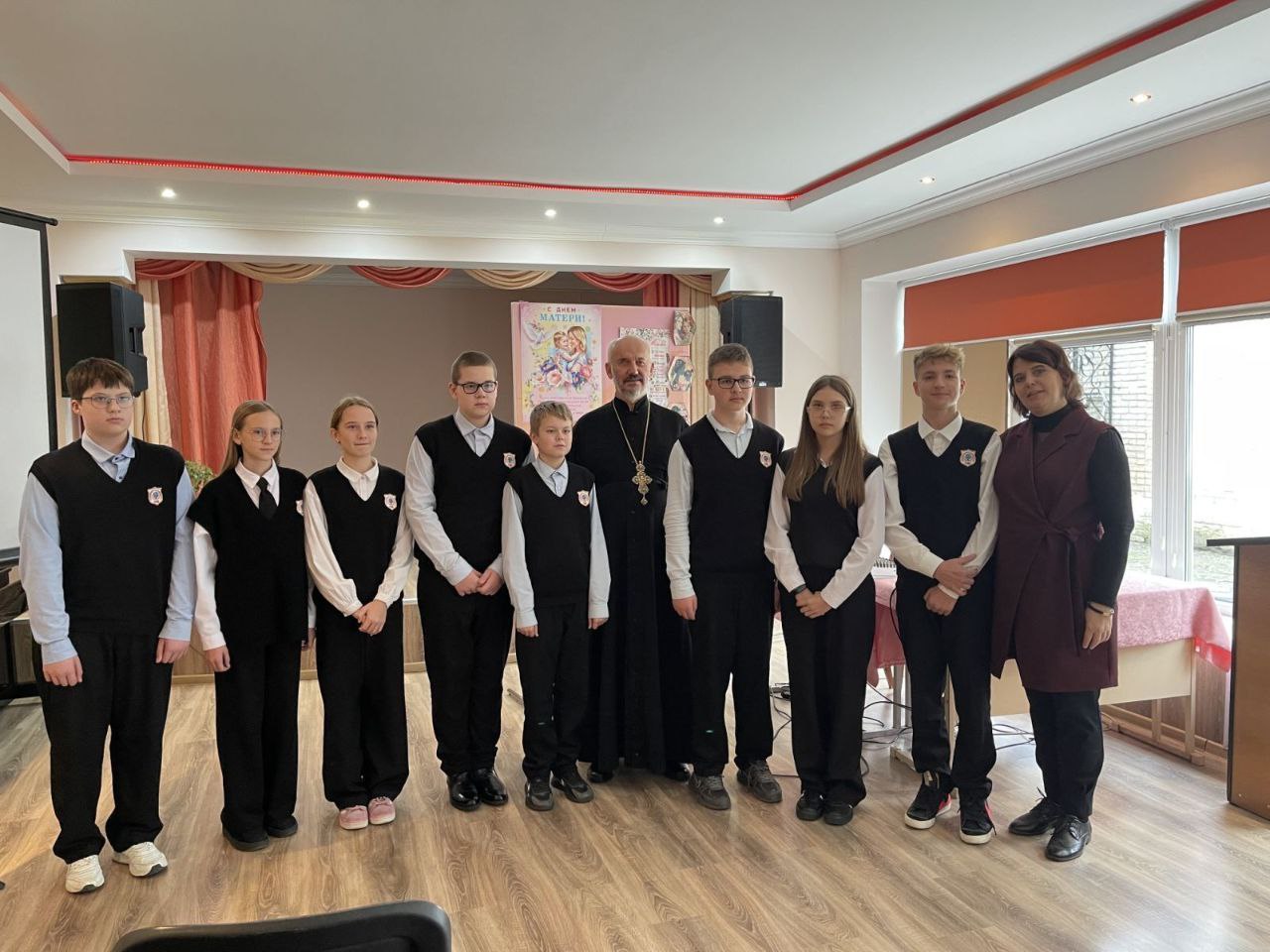 В Большеберестовицкой средней школе прошла встреча со священнослужителем