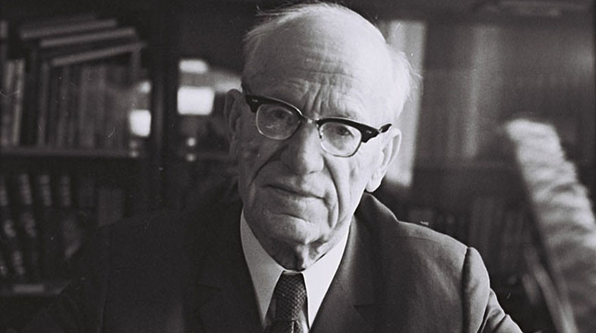 Энциклопедист и поэт. 120 лет со дня рождения Петруся Бровки