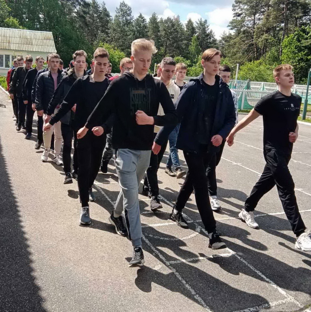 Подготовка к военной службе. На базе Малоберестовицкой средней школы проходят учебно-полевые сборы