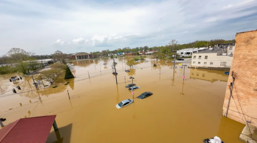 CNN: жизни 16 человек унесли наводнения из-за мощных ливней в США