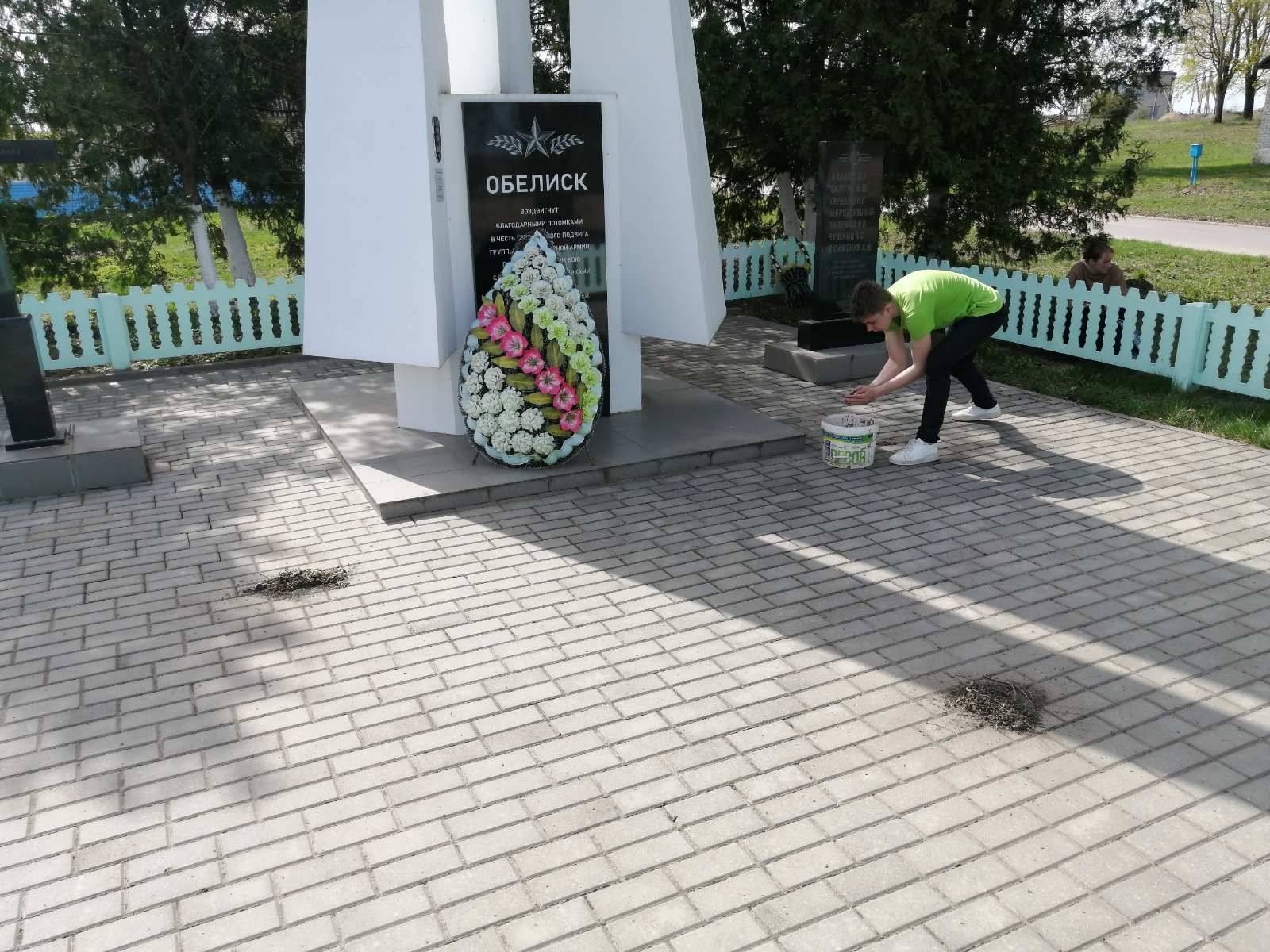 <strong>Члены молодежных и общественных объединений учреждений образования Берестовицкого района присоединились к областной акции «Обелиск»</strong>