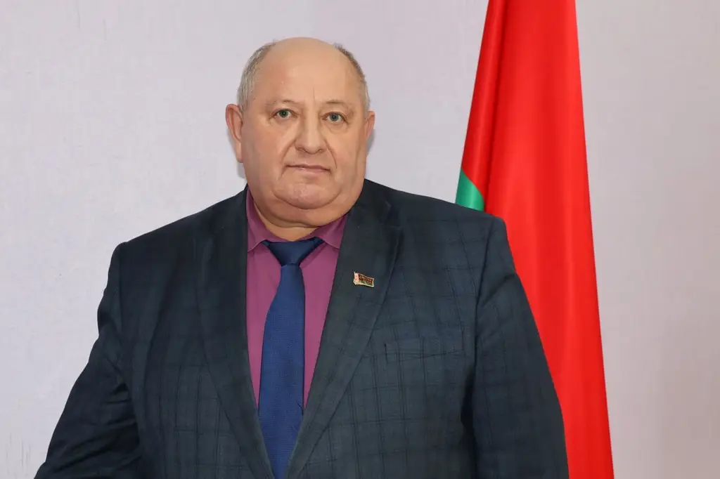 Прямую телефонную линию проведет заместитель председателя Берестовицкого районного исполнительного комитета Валентин Гузаревич