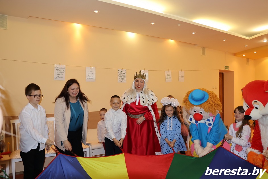 В Берестовицком отделе загс отметили День семьи