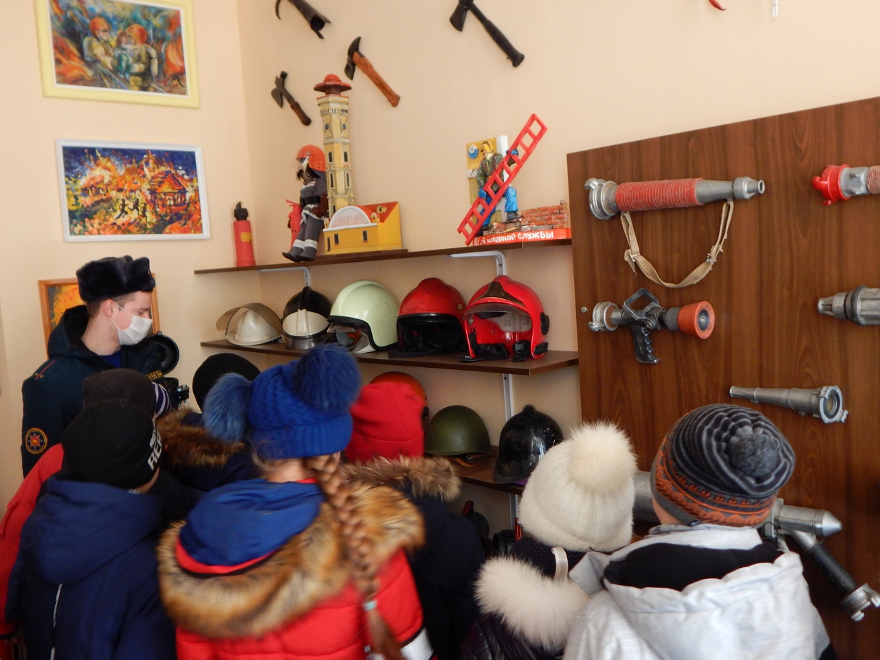 В гости к спасателям отправились учащиеся средней школы агрогородка Пограничный