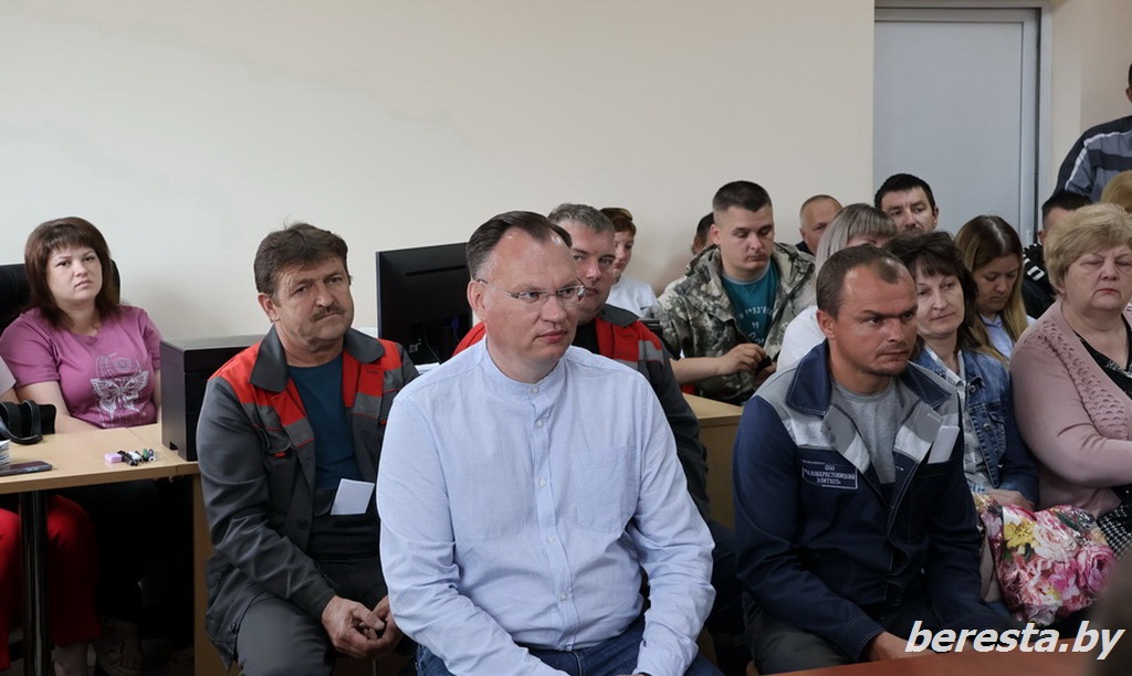 Ставка на молодежь. На Берестовитчине прошел единый день информирования