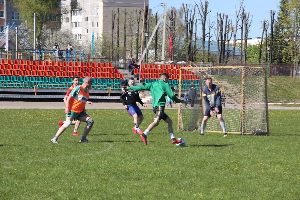 Берестовицкие футболисты посвятили матч Дню Победы