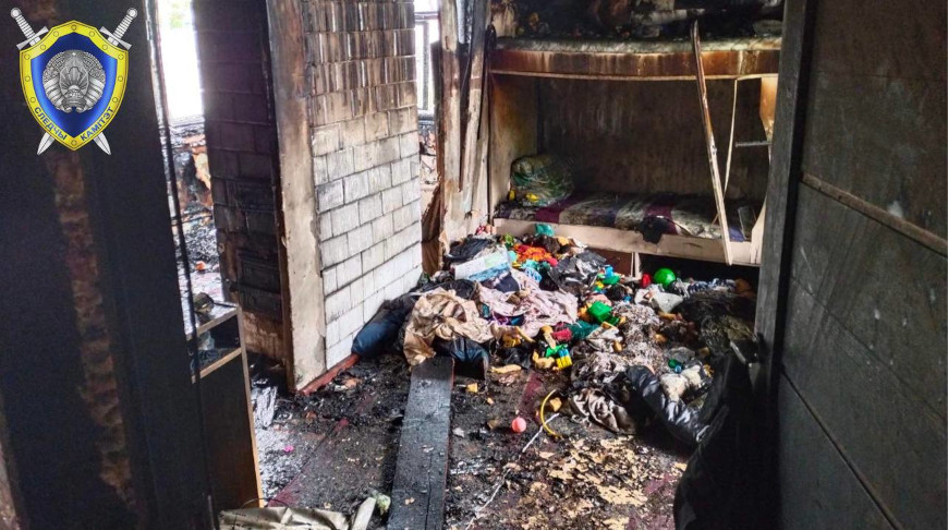 Две маленькие девочки погибли при пожаре в Каменецком районе