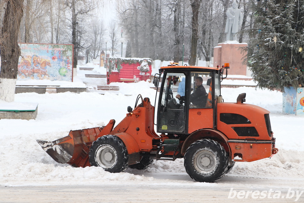После циклона «Уилли»: большая уборка в Берестовице