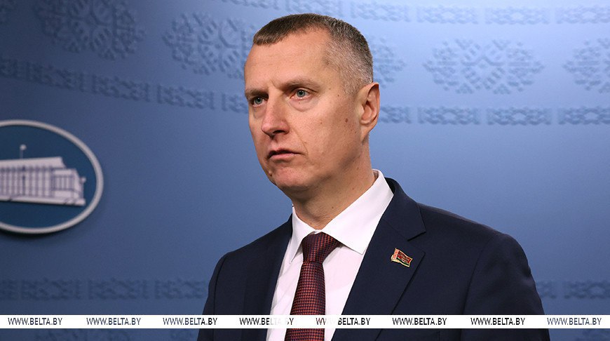 "Президентом поставлена задача, чтобы никто не ушел от ответственности". Крутой о пожаре в ТЦ в Витебске