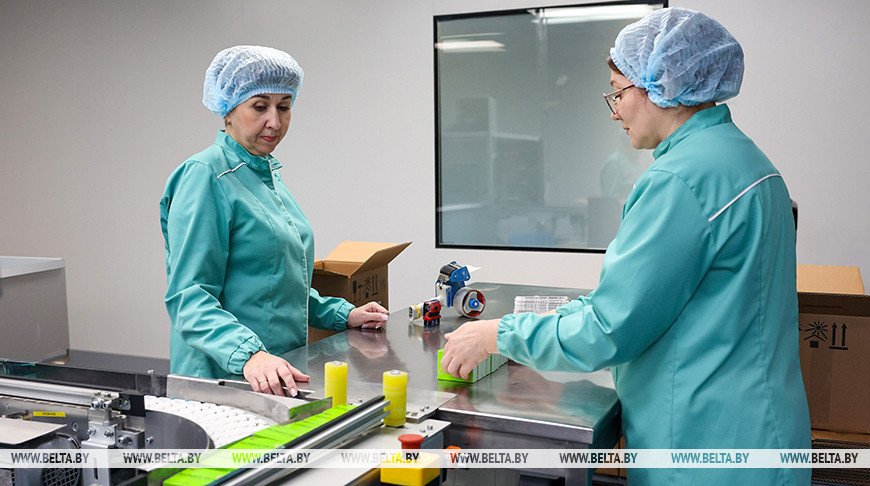 Александр Лукашенко поздравил работников фармацевтической и микробиологической промышленности с профессиональным праздником 