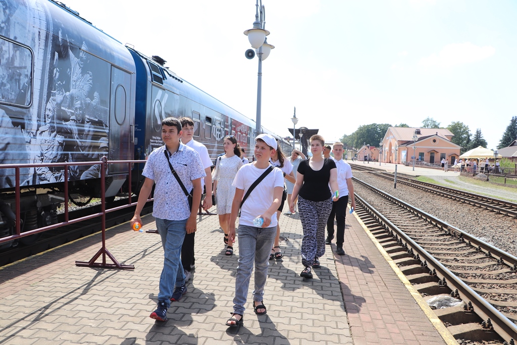 Берестовичане посетили «Поезд Победы»