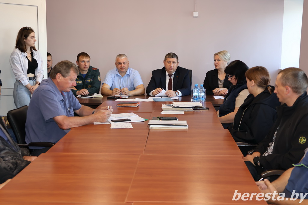 Развитие страны и безопасность граждан. В Берестовицком районе проходит единый день информирования