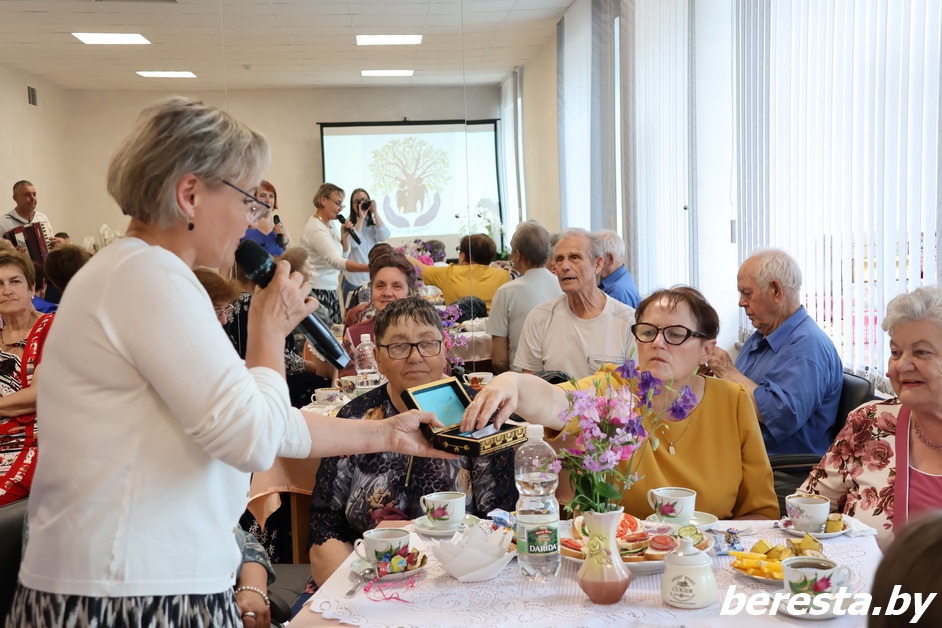 «В кругу друзей». В Берестовицком районном центре культуры и народного творчества прошло заседание клуба «Званый гость»