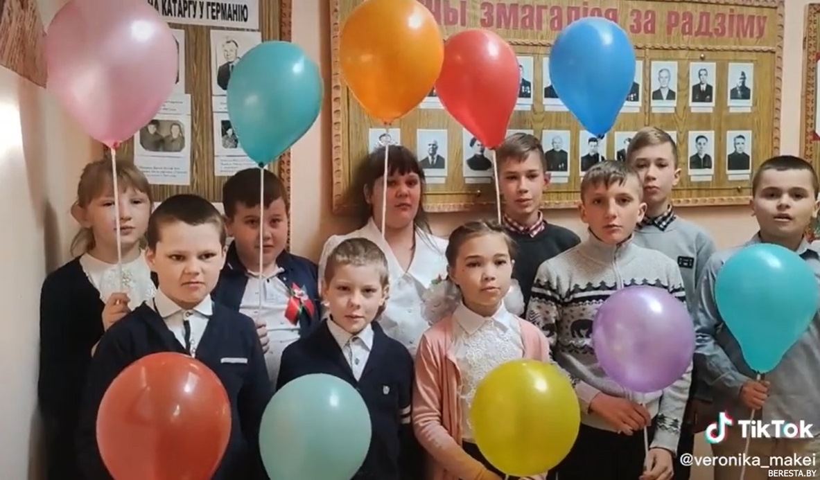 Стародворецкий ясли-сад-базовая школа TikTok-акция «Споем День Победы вместе!»