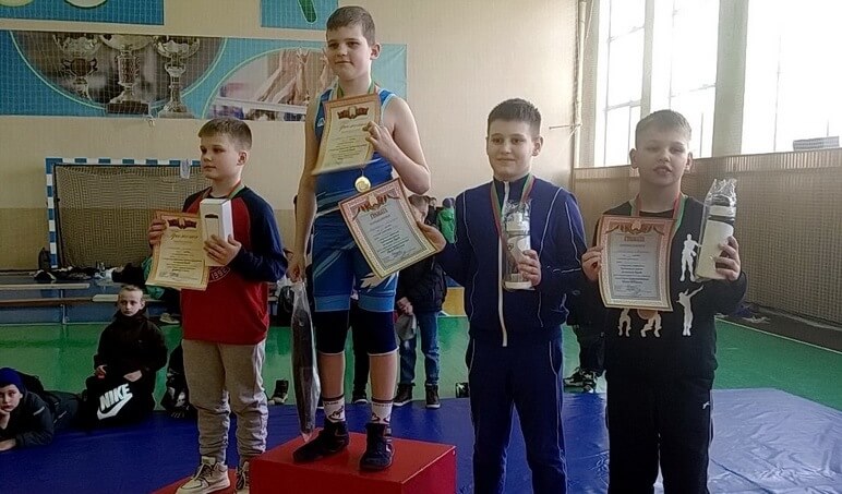 Учащиеся Берестовицкой СДЮШОР приняли участие в открытом первенстве Гродненского района по вольной борьбе имени Ильи Сенько