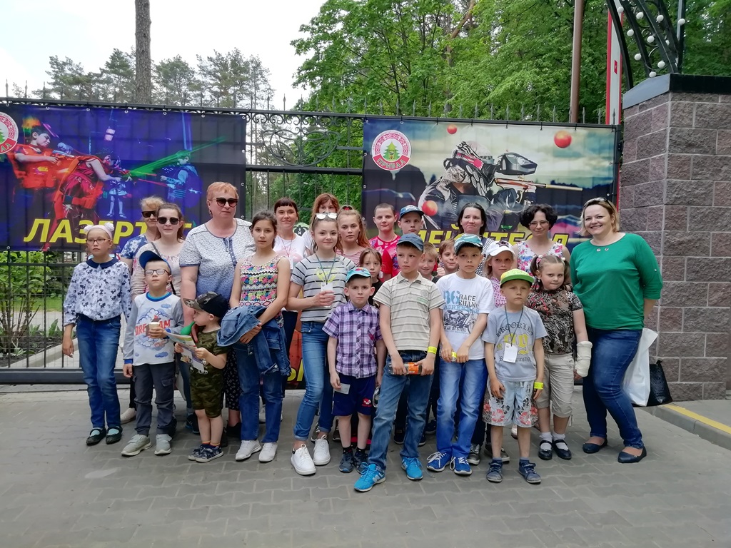 Заседание клуба приемных родителей «Семейный очаг» прошло на "Привале"
