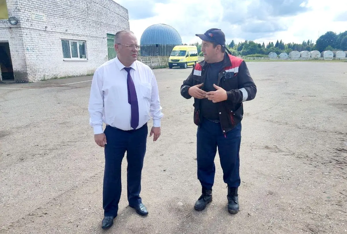 Председатель Комитета госконтроля Василий Герасимов посетил хозяйства Гродненщины