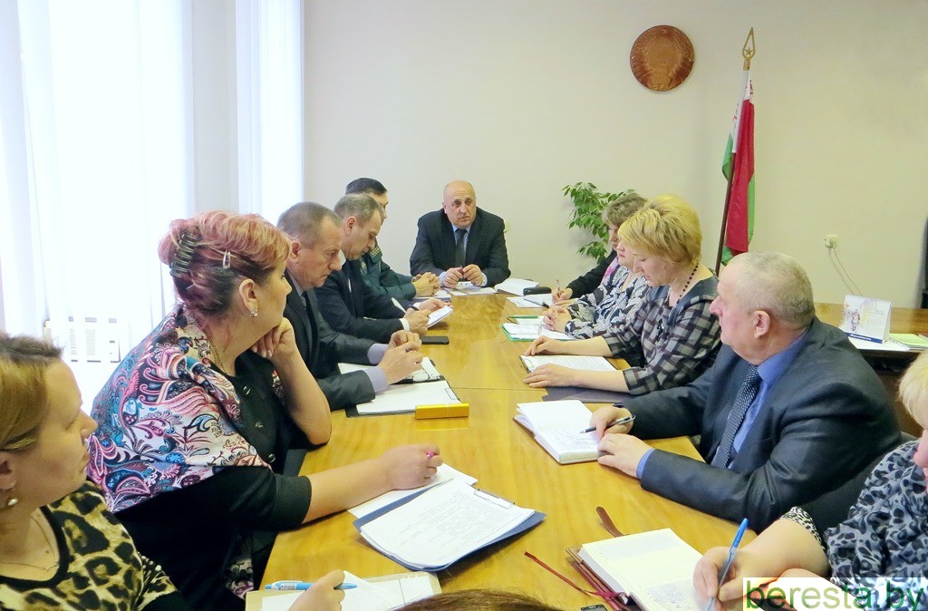 Выездное заседание рабочей группы по обеспечению безопасных условий проживания граждан и профилактики гибели на пожарах прошло в Берестовицком районе