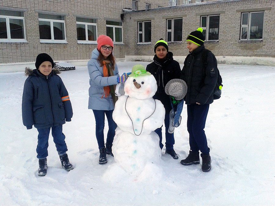 21 января в учреждениях образования Берестовицкого района проводился конкурс снежных скульптур «Снежные забавы - 2017»