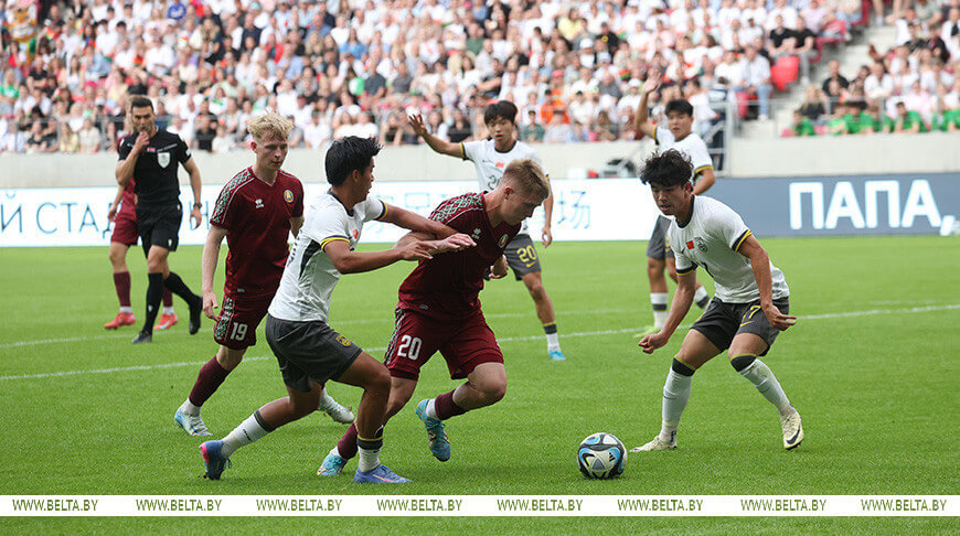 Футболисты белорусской "молодежки" сыграли вничью на новом Национальном стадионе 