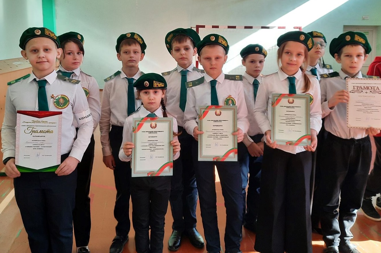 <strong>В Берестовицком районе октябрята играли в «Зарничку»</strong>