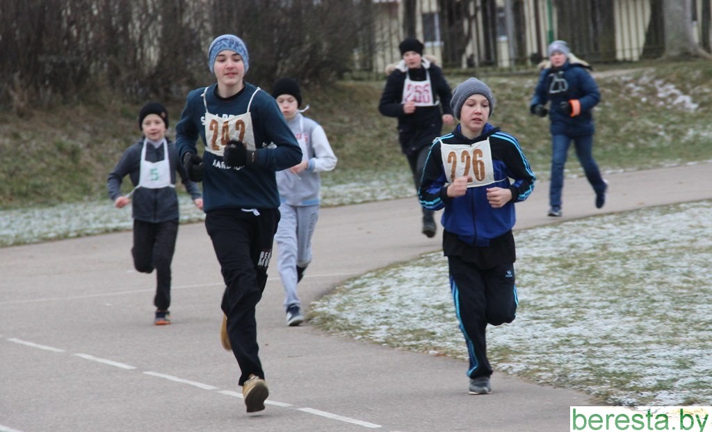 В Берестовице прошли районные соревнования "Снежный снайпер"