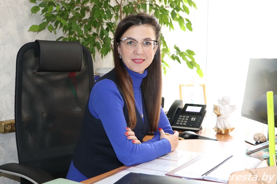 Светлана Толочко - специалист по связям с общественностью, идеологии и работе с молодежью Агрофирмы "Старый Дворец" - работает с людьми и для людей