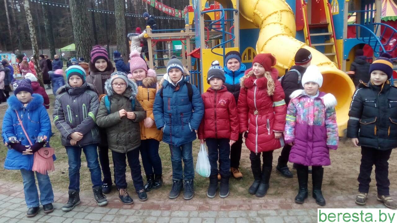 Навагодняя казка для маленькіх бераставічан на базе адпачынку  “Прывал”