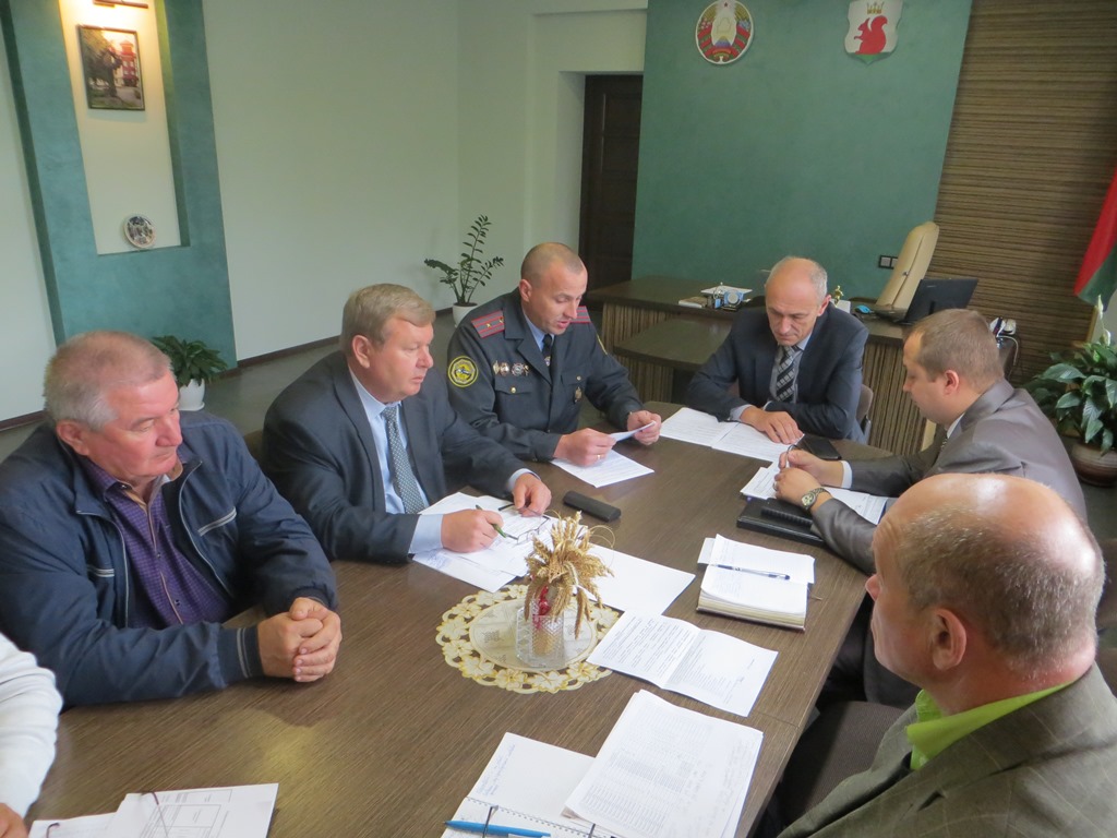 В Берестовице прошло заседание комиссии по  безопасности дорожного движения