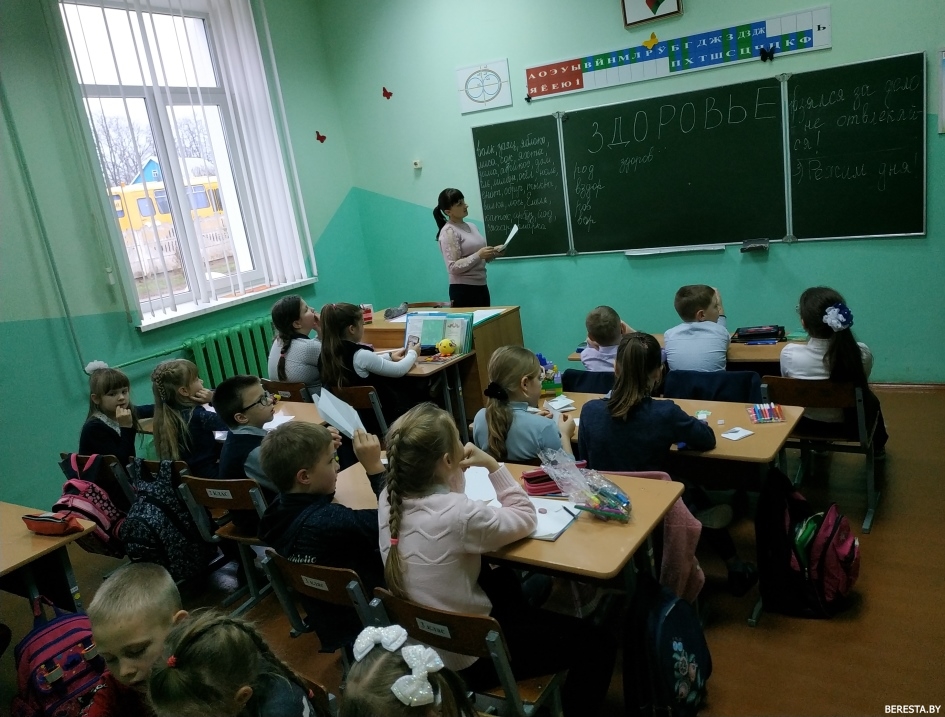 В Олекшицкой средней школе прошла тематическая неделя по профилактике ВИЧ-инфекции