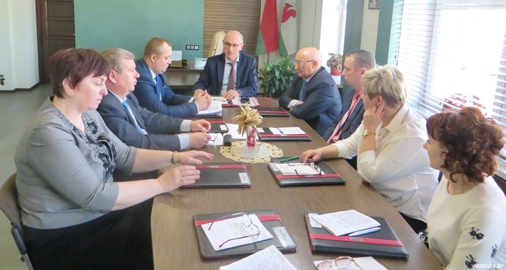 О подготовке к  весенним полевым работам говорили на заседании Берестовицкого райисполкома