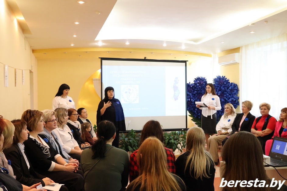 В Большой Берестовице состоялась диалоговая площадка «Духовное материнство – от доверительного диалога к наставничеству»