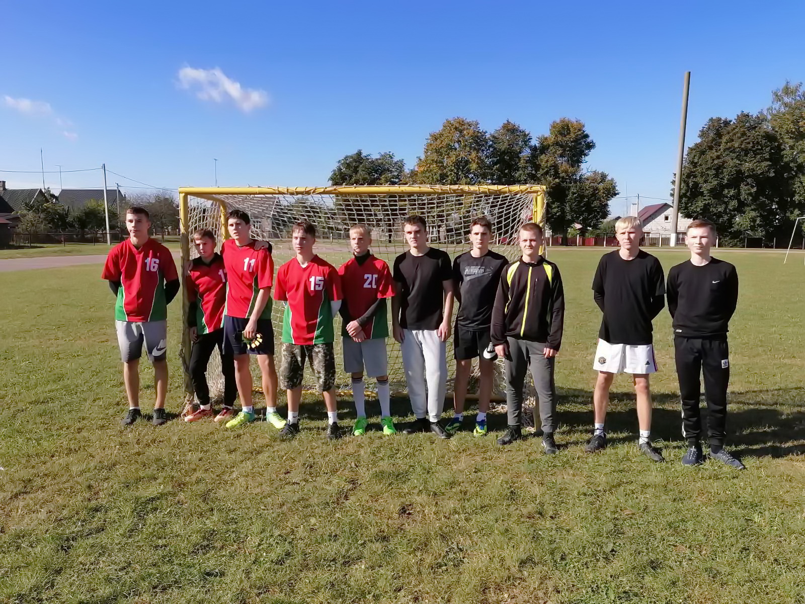 В Большой Берестовице прошла матчевая встреча по мини-футболу