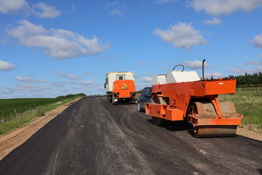 <strong>Асфальт теперь в Плюскаловцах!</strong>