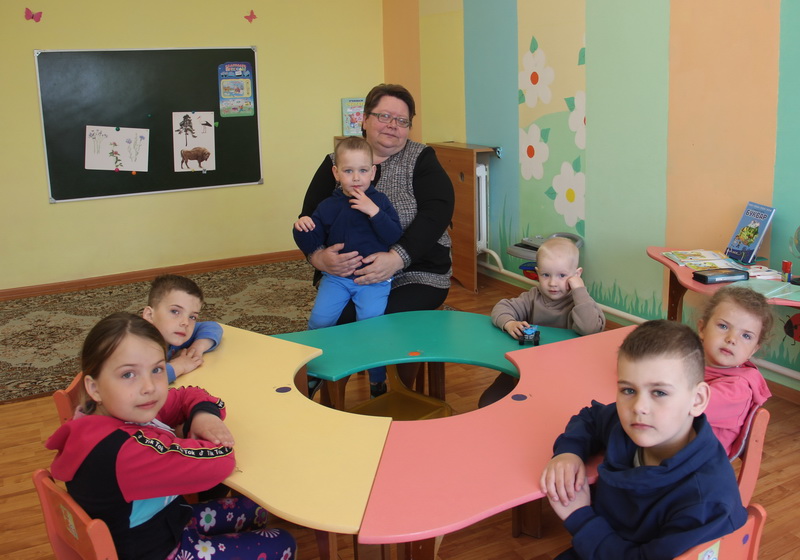 «К детям –только с любовью, по-другому я не умею». Воспитатель Стародворецкого яслей-сада – базовой школы Светлана Предко в своем профессиональном выборе не сомневалась