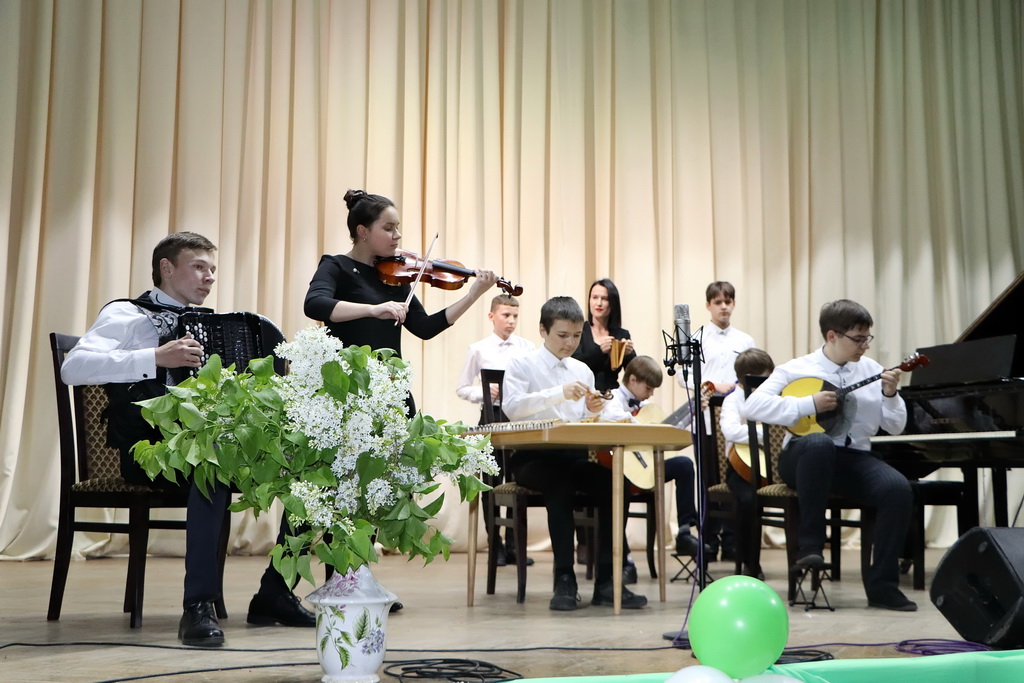 В мир искусства – через музыку и рисование